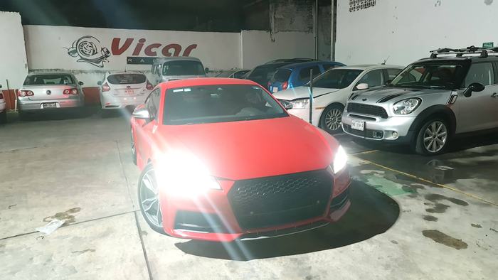 Audi TT en la nave - taller mecanico Vicar Racing en Veracruz